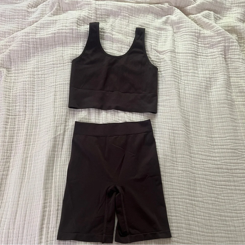 Workout set - Picture 1 of 1